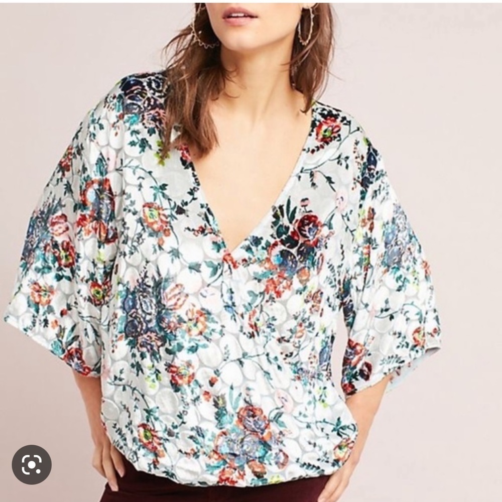 Maeve by Anthropologie floral velvet wrap top size Large